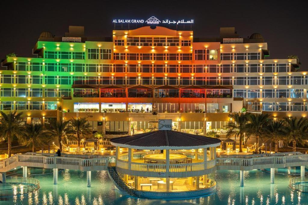 Al Salam Grand Hotel Ель-Бураймі Екстер'єр фото